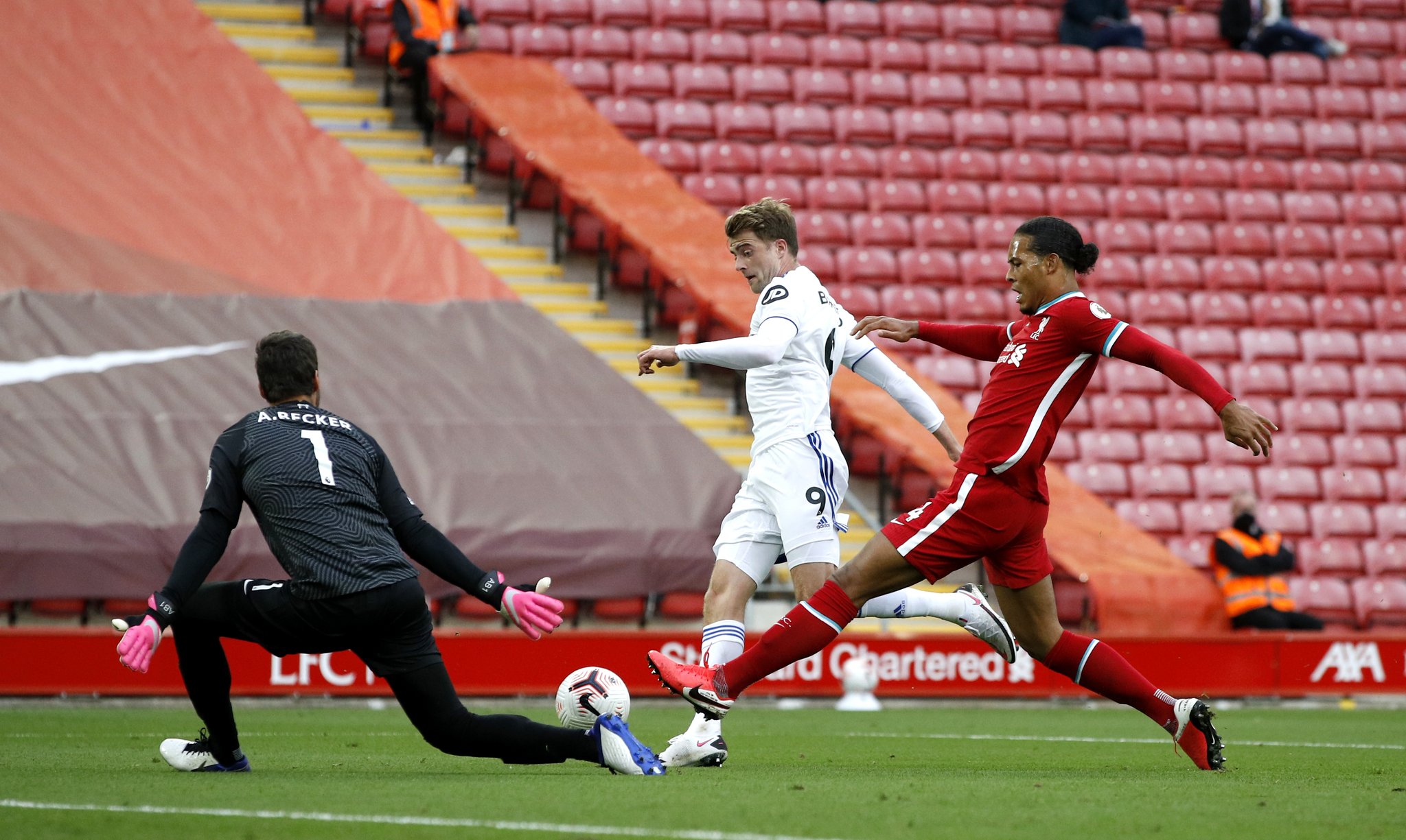 仅是赞美 仅是赞美