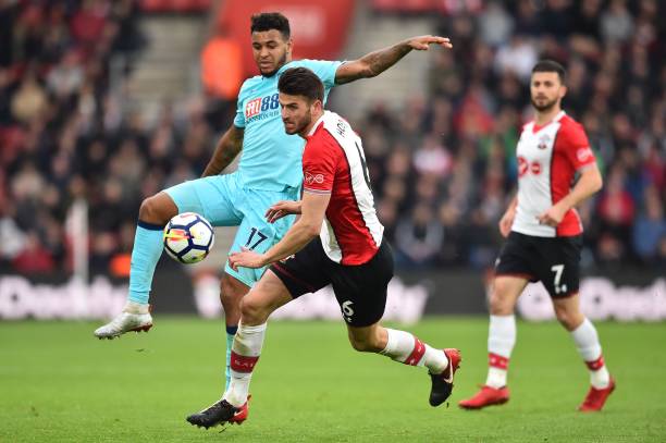 此前效力于 此前效力于