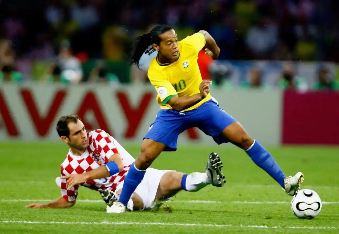 菲尔德正是 菲尔德正是