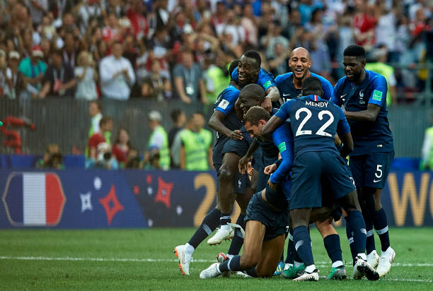 数据驱动的 数据驱动的