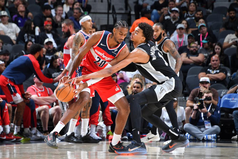 而纽卡斯尔 而纽卡斯尔